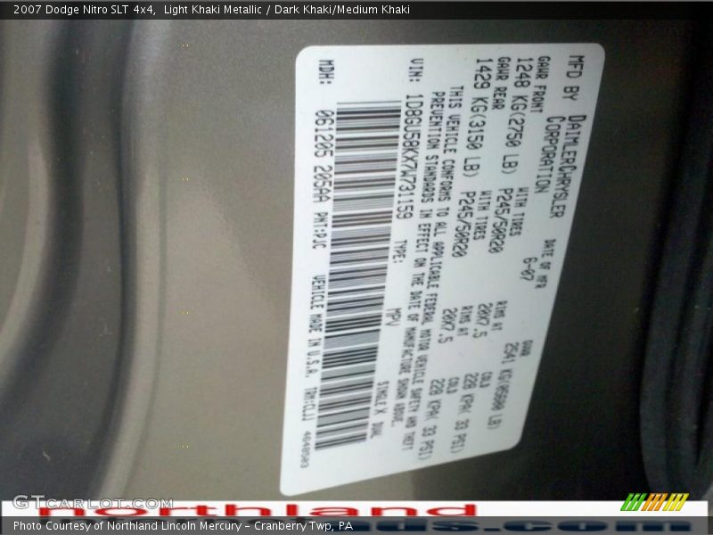 Light Khaki Metallic / Dark Khaki/Medium Khaki 2007 Dodge Nitro SLT 4x4
