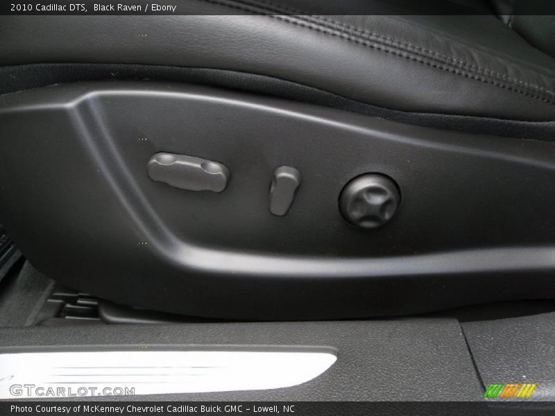 Black Raven / Ebony 2010 Cadillac DTS