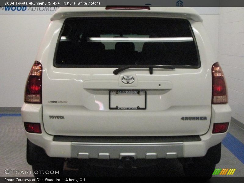 Natural White / Stone 2004 Toyota 4Runner SR5 4x4