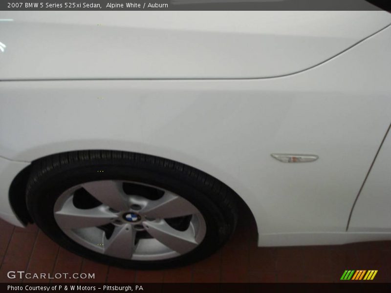 Alpine White / Auburn 2007 BMW 5 Series 525xi Sedan