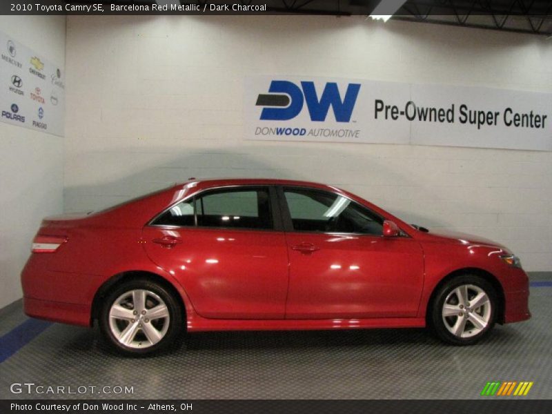 Barcelona Red Metallic / Dark Charcoal 2010 Toyota Camry SE