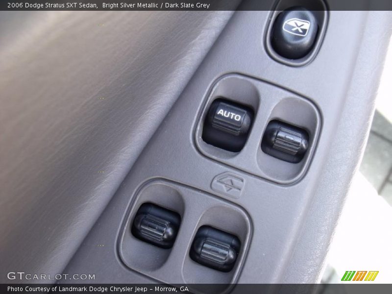 Bright Silver Metallic / Dark Slate Grey 2006 Dodge Stratus SXT Sedan