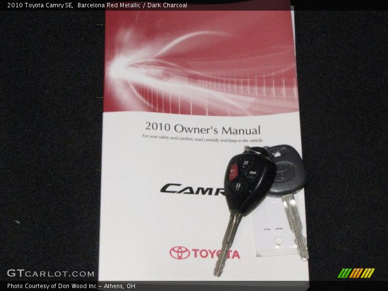 Barcelona Red Metallic / Dark Charcoal 2010 Toyota Camry SE