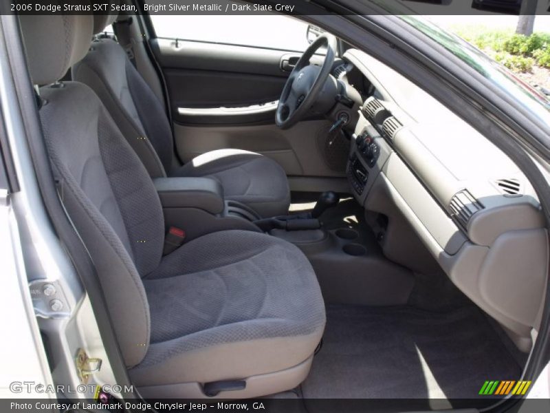 Bright Silver Metallic / Dark Slate Grey 2006 Dodge Stratus SXT Sedan
