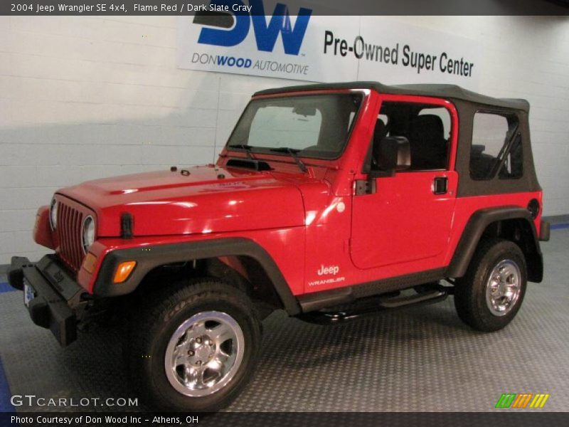 Flame Red / Dark Slate Gray 2004 Jeep Wrangler SE 4x4
