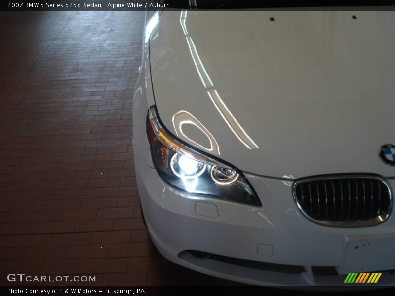 Alpine White / Auburn 2007 BMW 5 Series 525xi Sedan