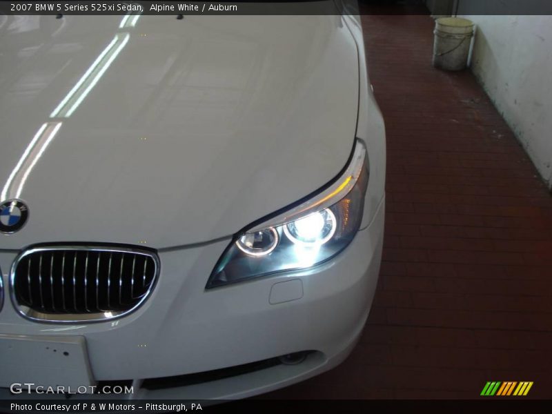 Alpine White / Auburn 2007 BMW 5 Series 525xi Sedan