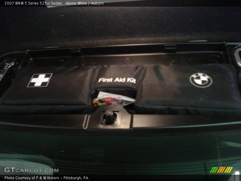 Alpine White / Auburn 2007 BMW 5 Series 525xi Sedan