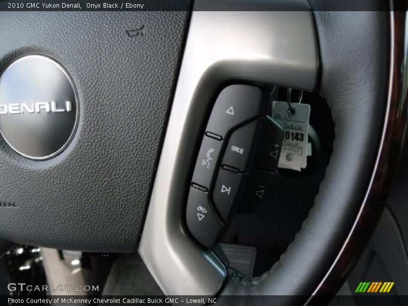 Onyx Black / Ebony 2010 GMC Yukon Denali