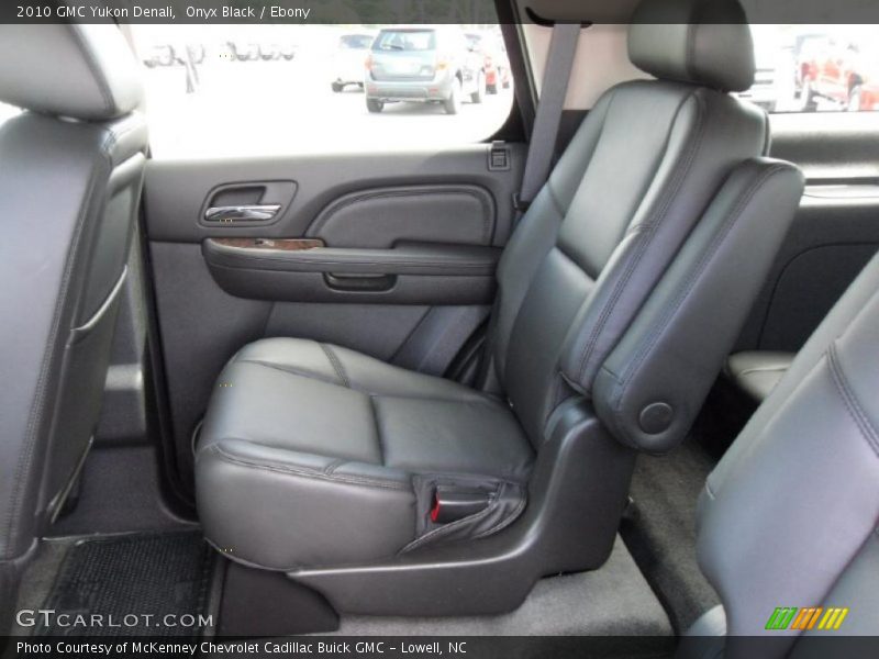 Onyx Black / Ebony 2010 GMC Yukon Denali