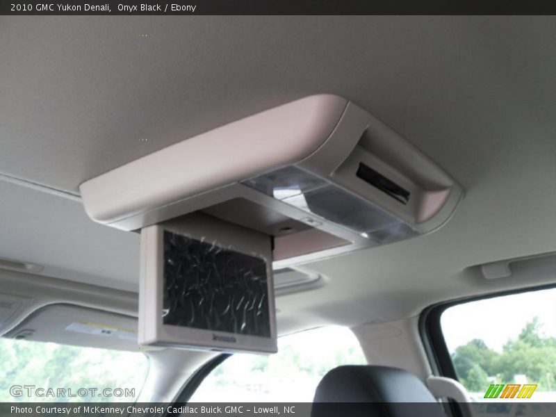 Onyx Black / Ebony 2010 GMC Yukon Denali