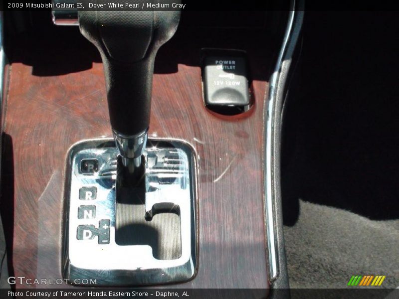 Dover White Pearl / Medium Gray 2009 Mitsubishi Galant ES