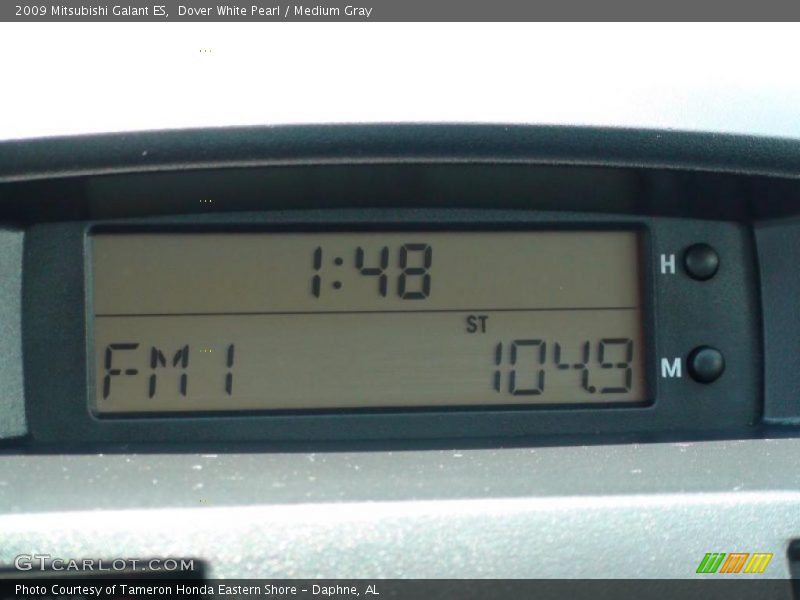 Dover White Pearl / Medium Gray 2009 Mitsubishi Galant ES