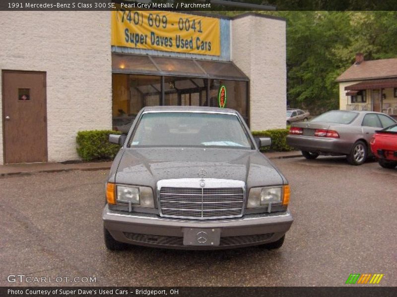 Pearl Grey Metallic / Parchment 1991 Mercedes-Benz S Class 300 SE