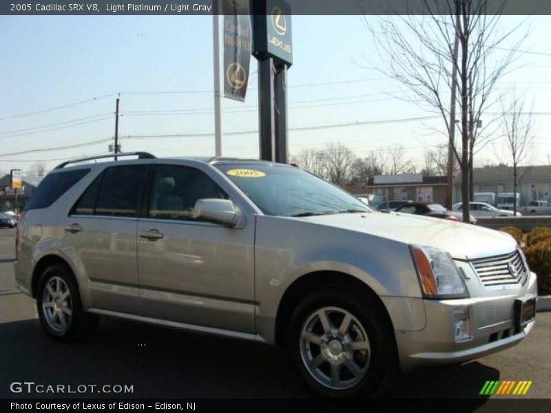 Light Platinum / Light Gray 2005 Cadillac SRX V8