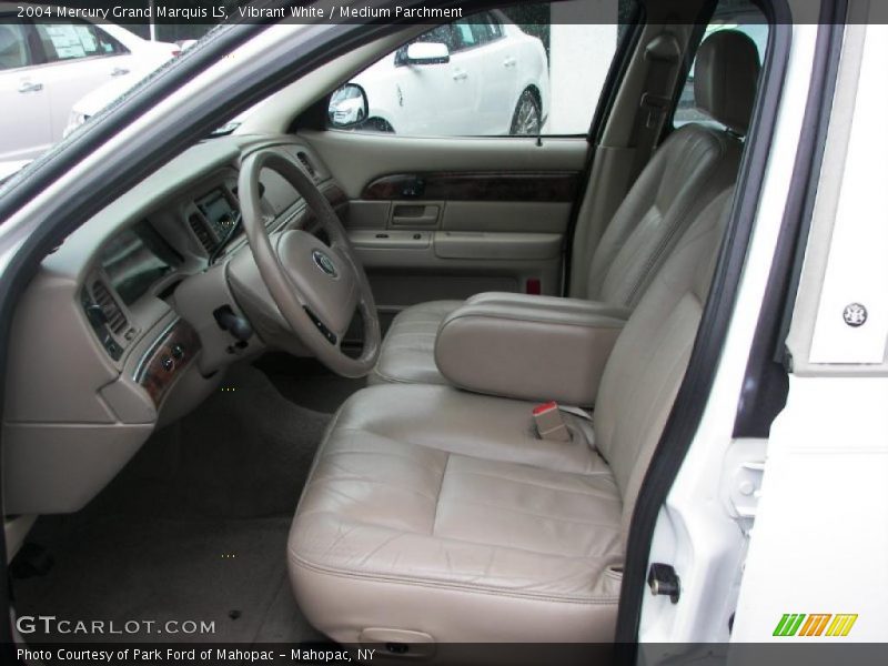 Vibrant White / Medium Parchment 2004 Mercury Grand Marquis LS