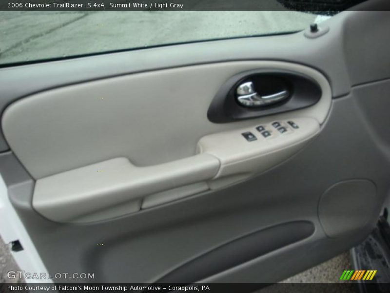 Summit White / Light Gray 2006 Chevrolet TrailBlazer LS 4x4