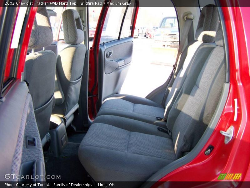 Wildfire Red / Medium Gray 2002 Chevrolet Tracker 4WD Hard Top
