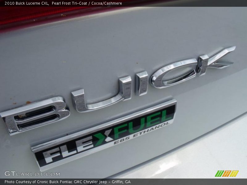 Pearl Frost Tri-Coat / Cocoa/Cashmere 2010 Buick Lucerne CXL
