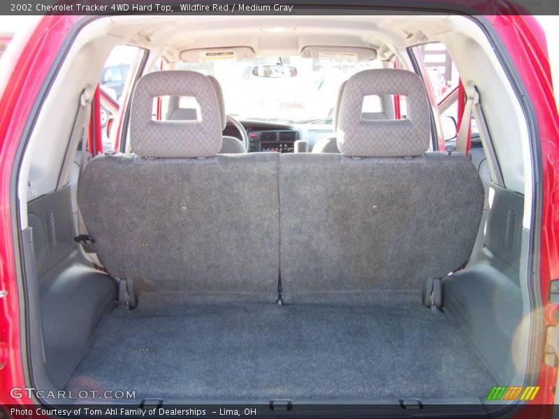 Wildfire Red / Medium Gray 2002 Chevrolet Tracker 4WD Hard Top