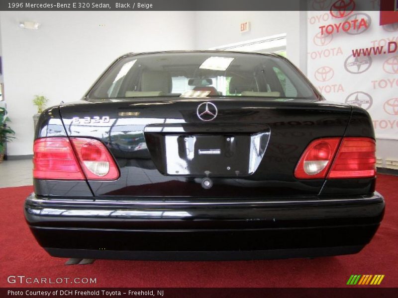 Black / Beige 1996 Mercedes-Benz E 320 Sedan