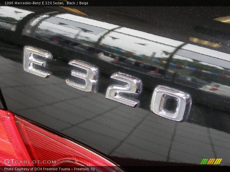 Black / Beige 1996 Mercedes-Benz E 320 Sedan