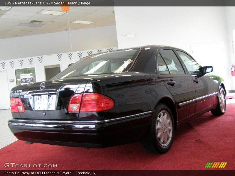 Black / Beige 1996 Mercedes-Benz E 320 Sedan
