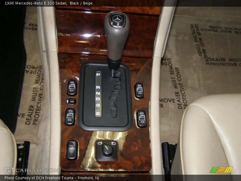 Black / Beige 1996 Mercedes-Benz E 320 Sedan