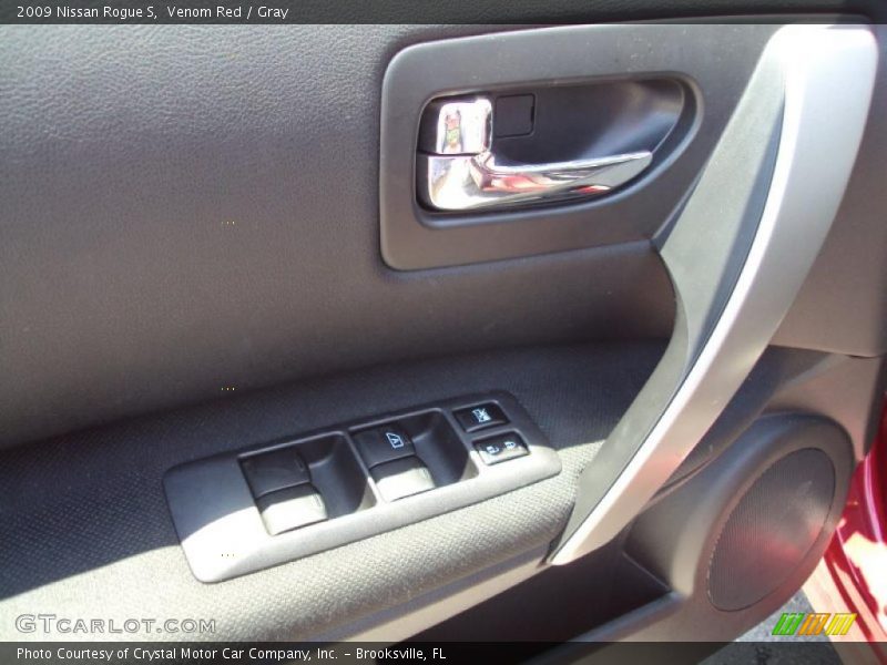 Venom Red / Gray 2009 Nissan Rogue S