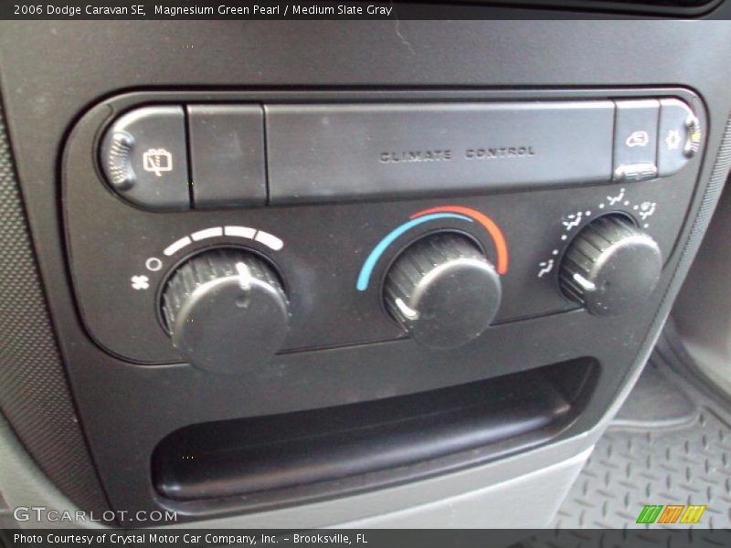 Magnesium Green Pearl / Medium Slate Gray 2006 Dodge Caravan SE