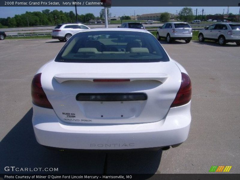 Ivory White / Cashmere 2008 Pontiac Grand Prix Sedan