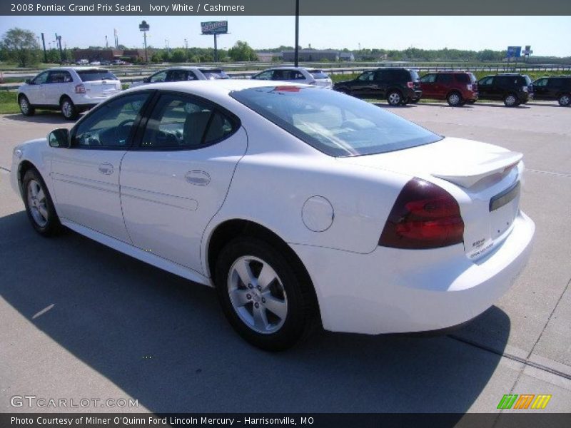 Ivory White / Cashmere 2008 Pontiac Grand Prix Sedan