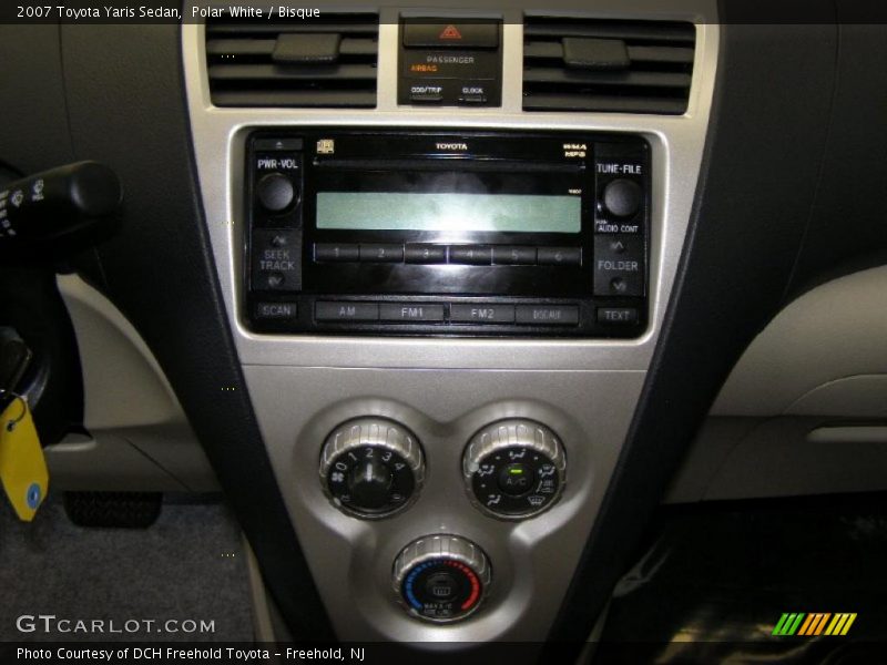 Polar White / Bisque 2007 Toyota Yaris Sedan