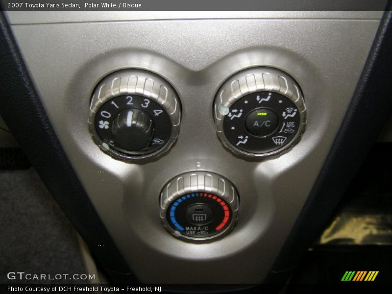 Polar White / Bisque 2007 Toyota Yaris Sedan