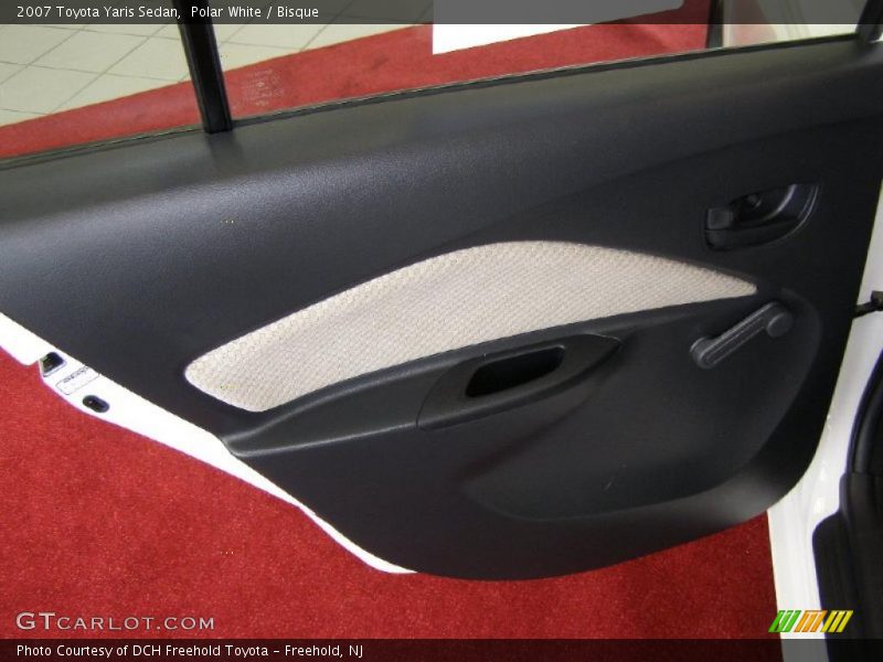 Polar White / Bisque 2007 Toyota Yaris Sedan