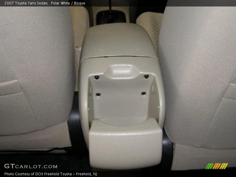 Polar White / Bisque 2007 Toyota Yaris Sedan