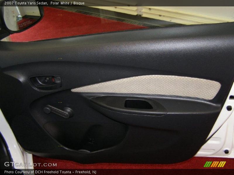 Polar White / Bisque 2007 Toyota Yaris Sedan