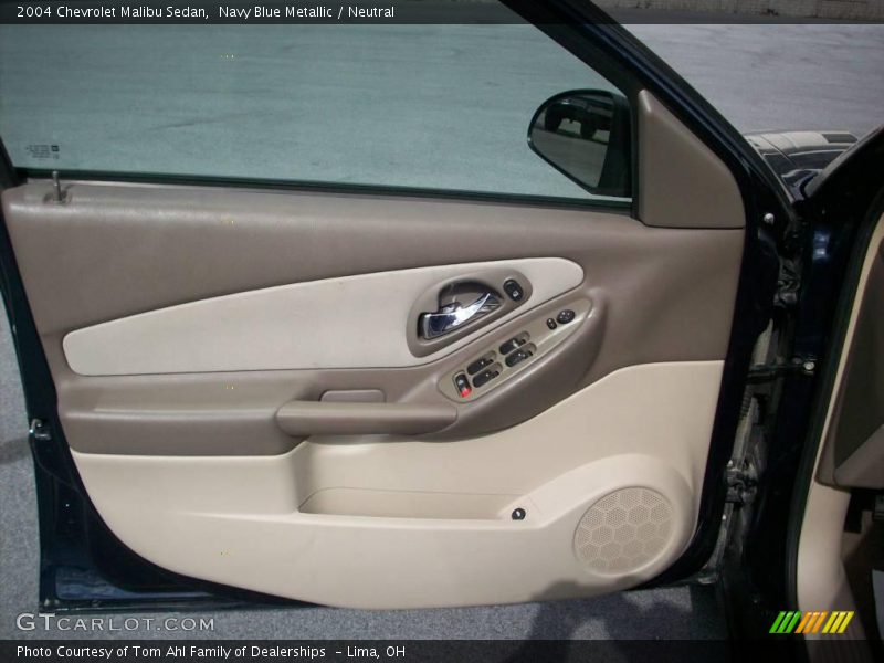 Navy Blue Metallic / Neutral 2004 Chevrolet Malibu Sedan