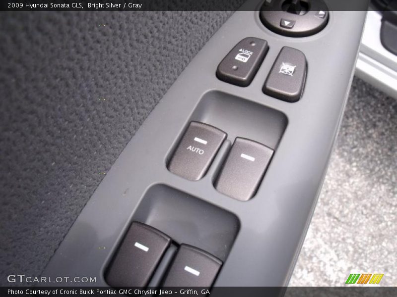 Bright Silver / Gray 2009 Hyundai Sonata GLS