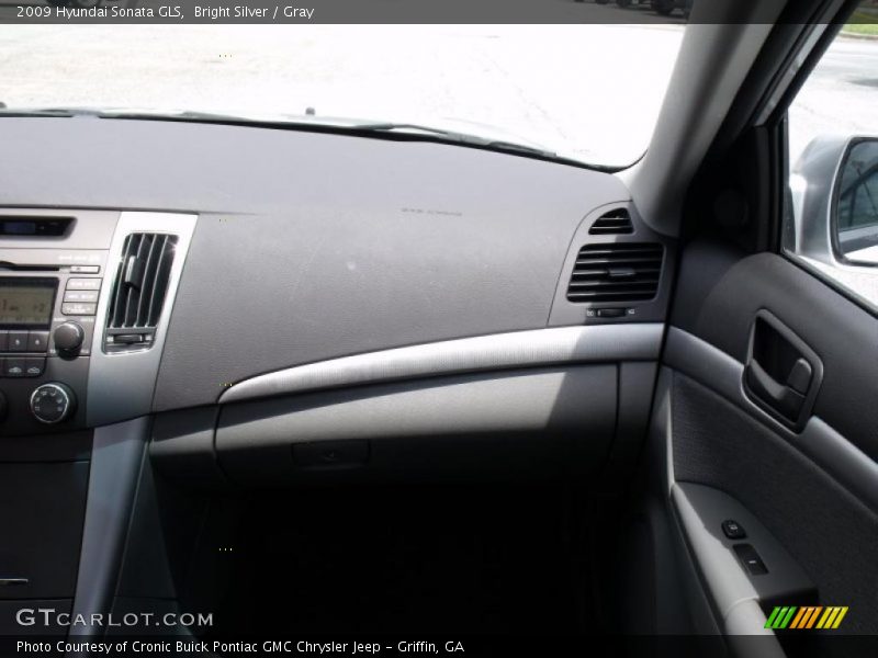 Bright Silver / Gray 2009 Hyundai Sonata GLS