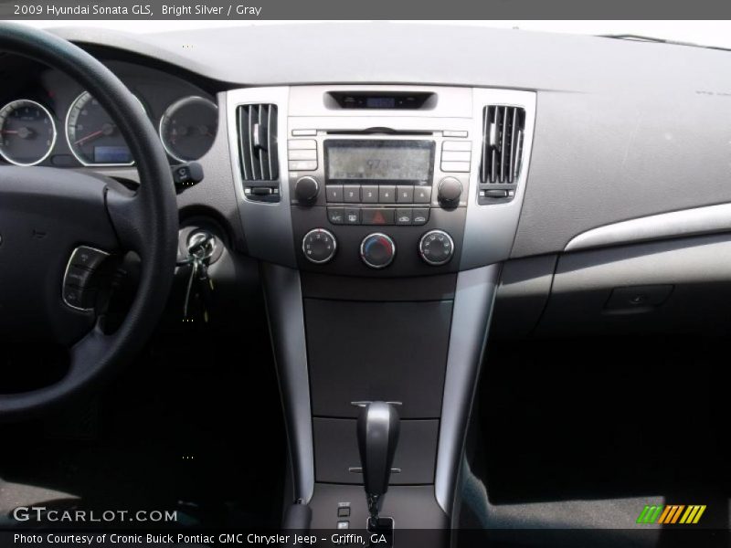 Bright Silver / Gray 2009 Hyundai Sonata GLS