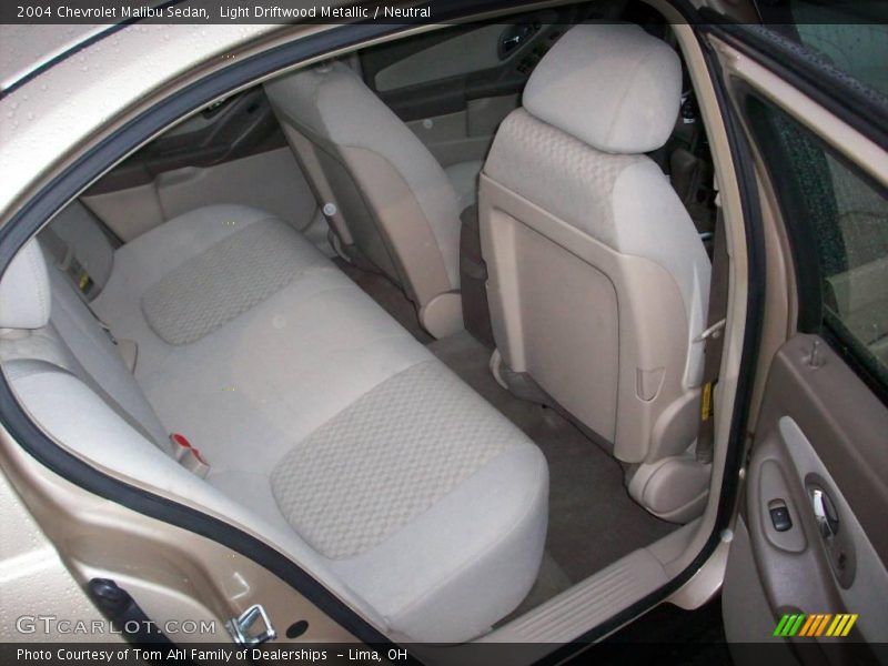 Light Driftwood Metallic / Neutral 2004 Chevrolet Malibu Sedan
