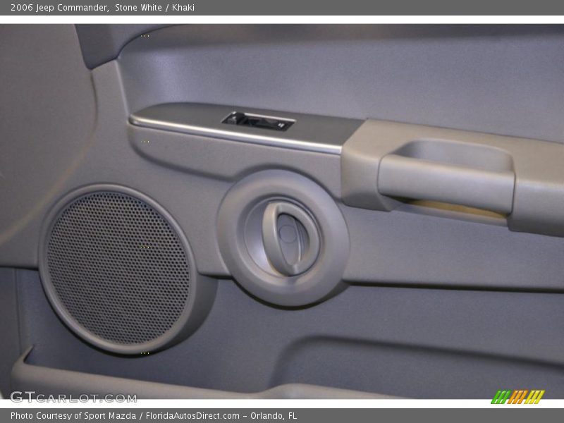 Stone White / Khaki 2006 Jeep Commander