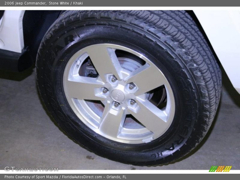 Stone White / Khaki 2006 Jeep Commander