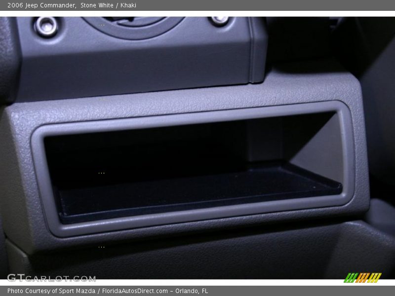 Stone White / Khaki 2006 Jeep Commander