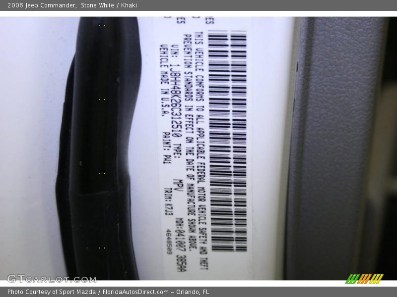 Stone White / Khaki 2006 Jeep Commander
