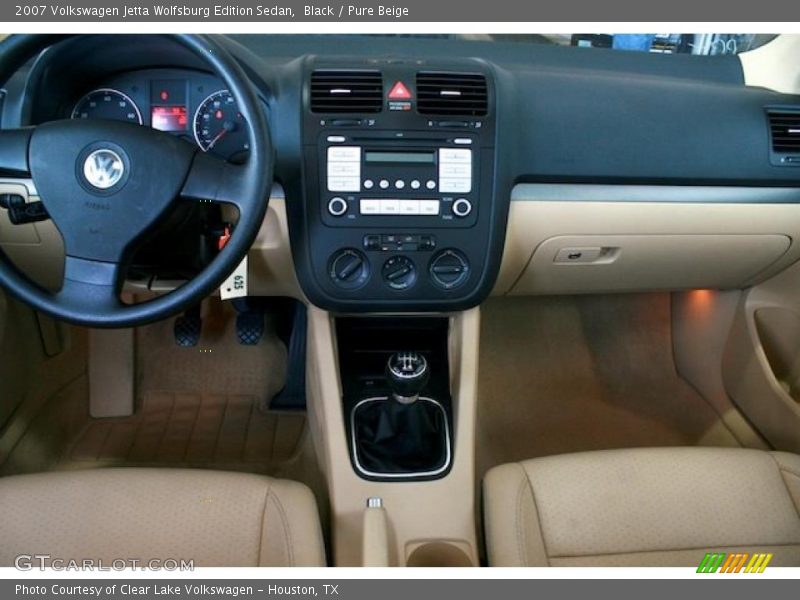 Black / Pure Beige 2007 Volkswagen Jetta Wolfsburg Edition Sedan