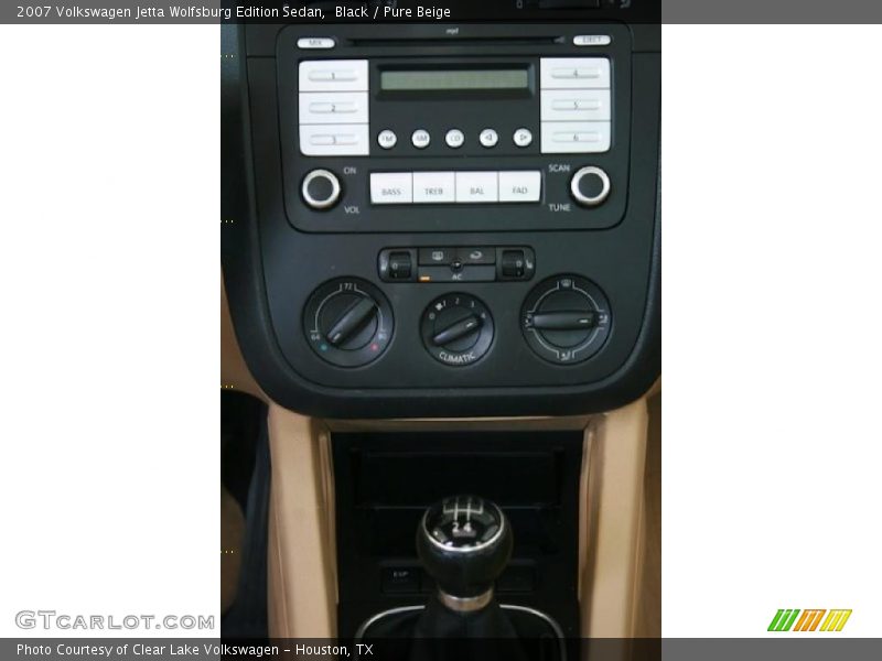 Black / Pure Beige 2007 Volkswagen Jetta Wolfsburg Edition Sedan