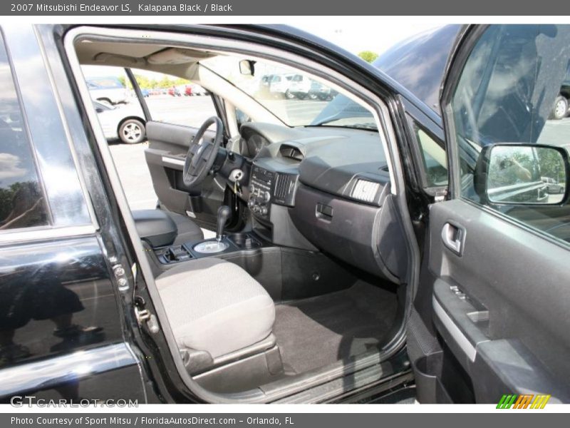 Kalapana Black / Black 2007 Mitsubishi Endeavor LS