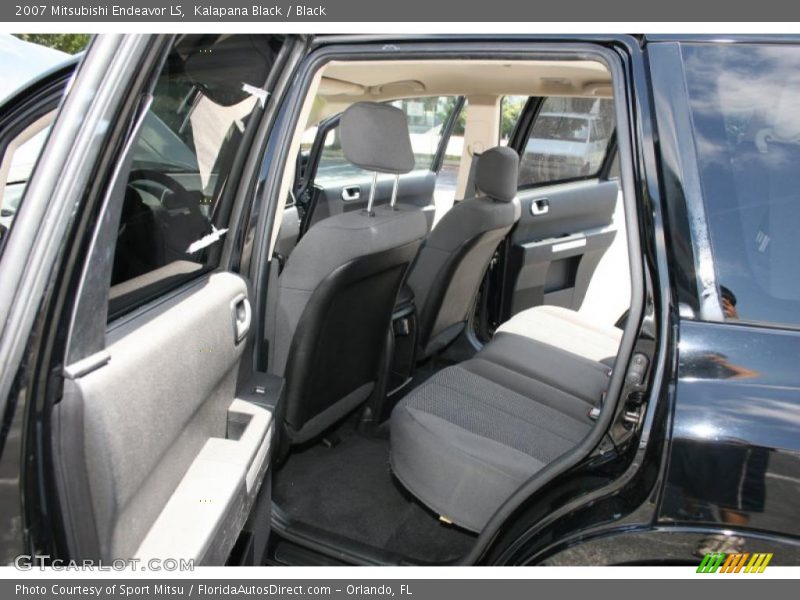 Kalapana Black / Black 2007 Mitsubishi Endeavor LS